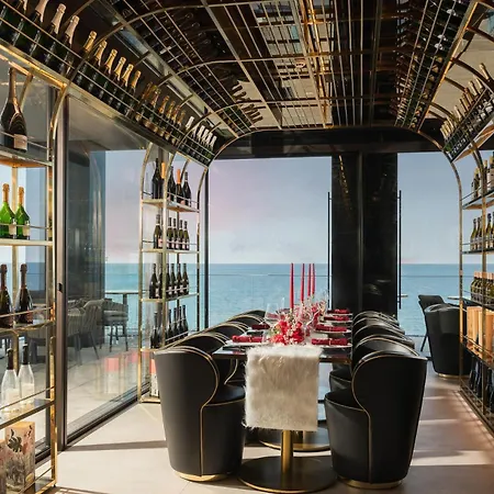 The Promenade Luxury Wellness Hotel-3